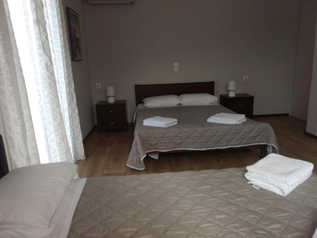 Hotel Διεθνές Zacharo Esterno foto