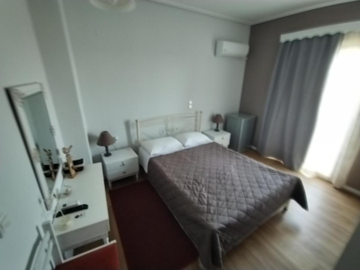 Hotel Διεθνές Zacharo Esterno foto