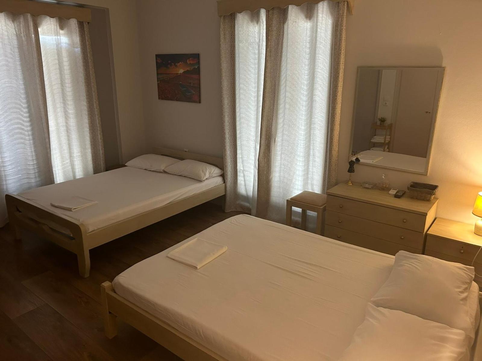 Hotel Διεθνές Zacharo Esterno foto