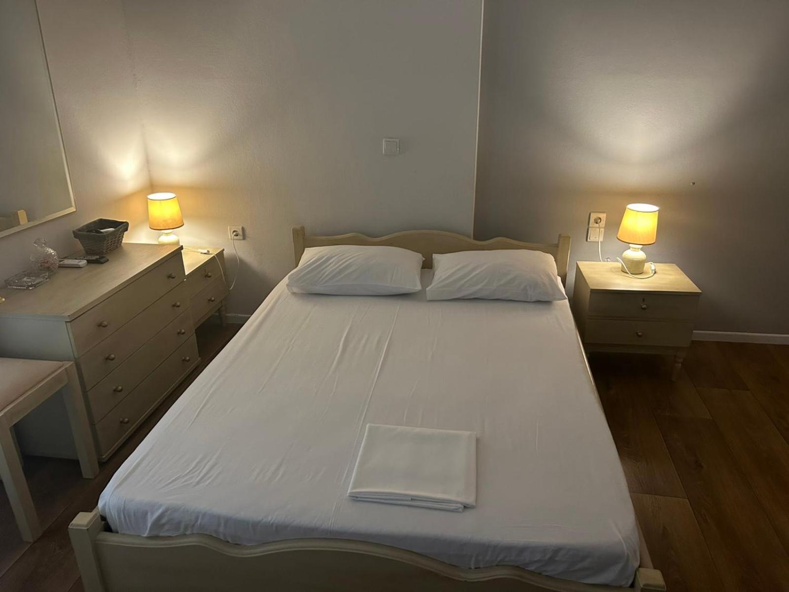 Hotel Διεθνές Zacharo Esterno foto